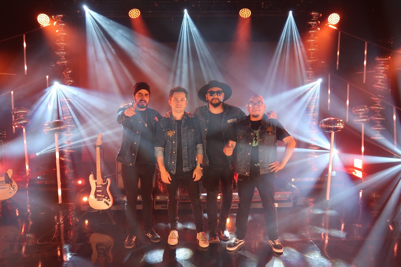 Noche de celebración con Comisario Pantera