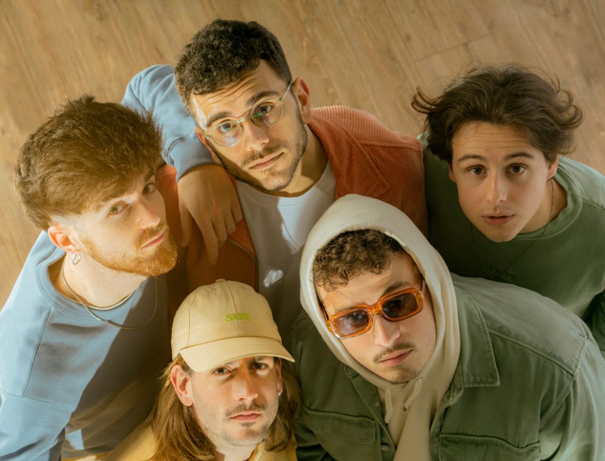 Los atardeceres de verano van a sonar mejor gracias a «Carita» de HOLOGRAMMA