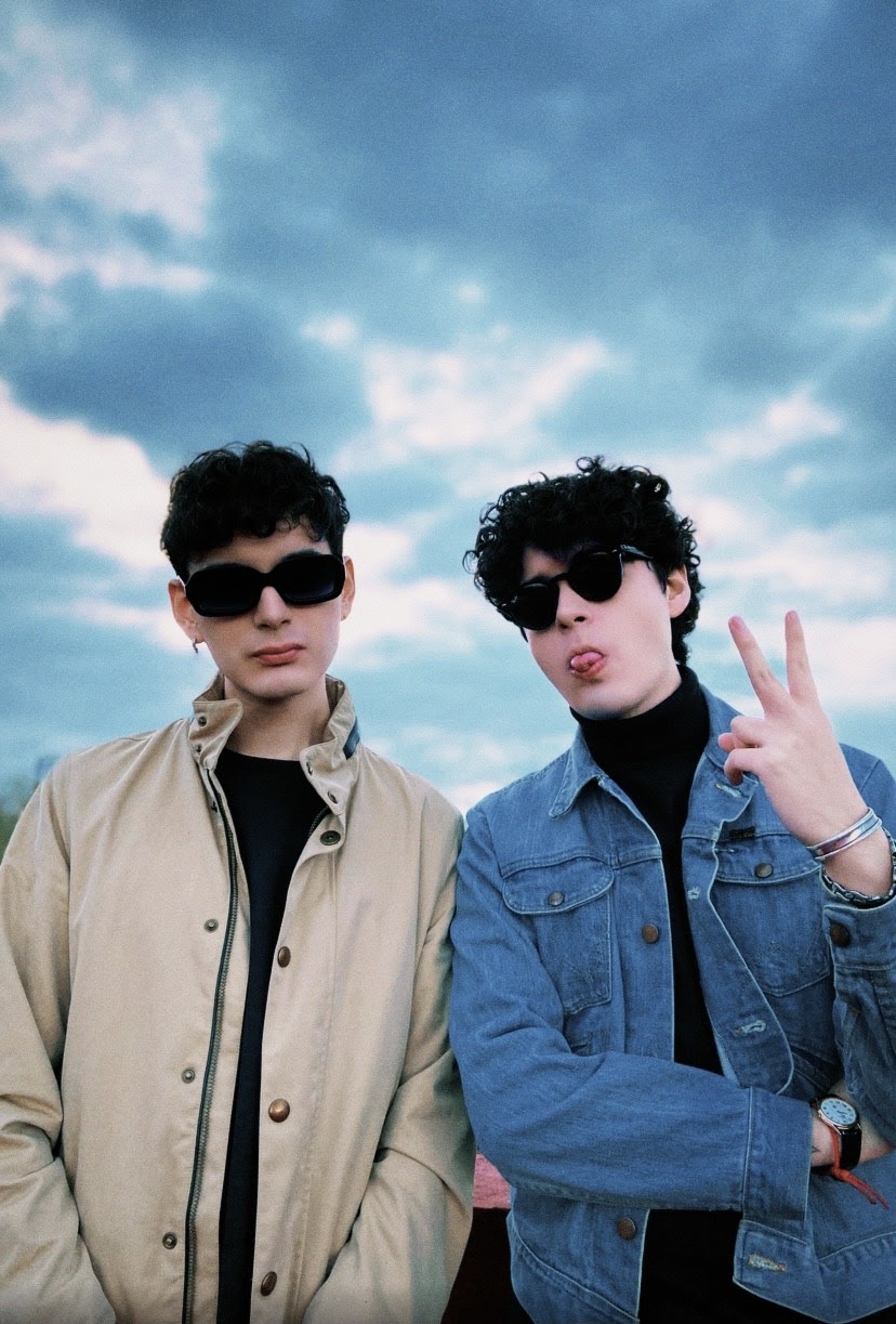 Palmera Beach comparte Buenos Momentos, su álbum debut