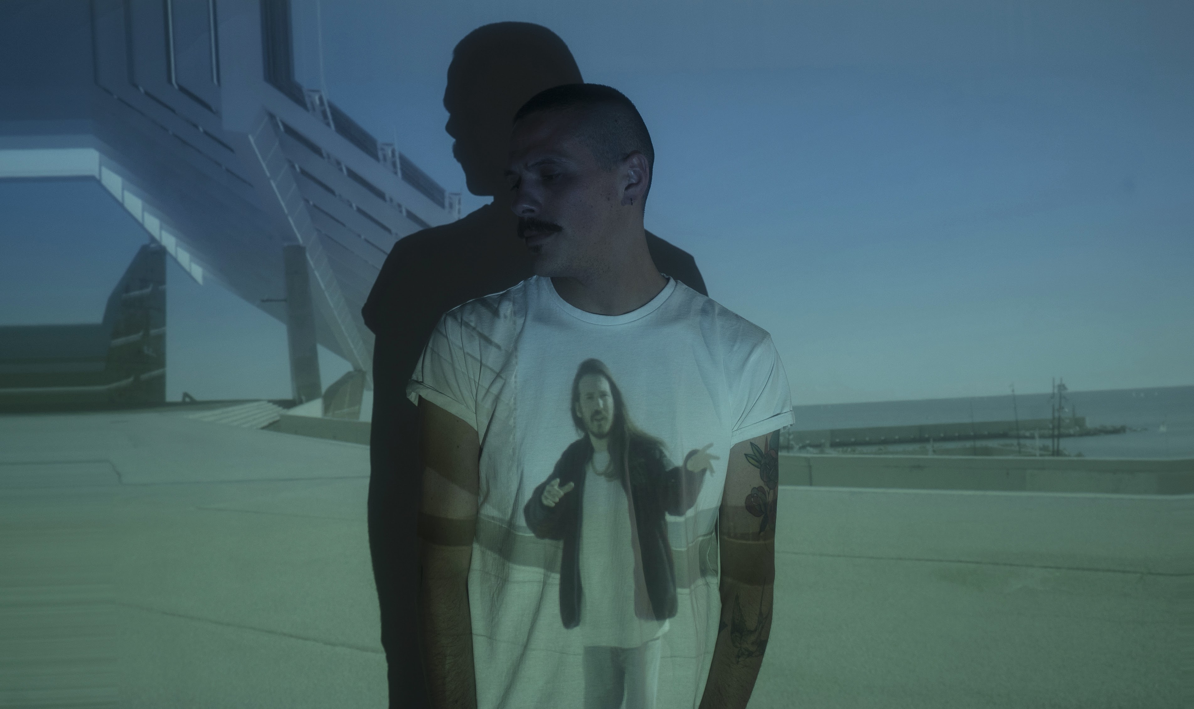 Carlos Sadness se une a Pehuenche en un tema Alentador al cambio en «Brillando»