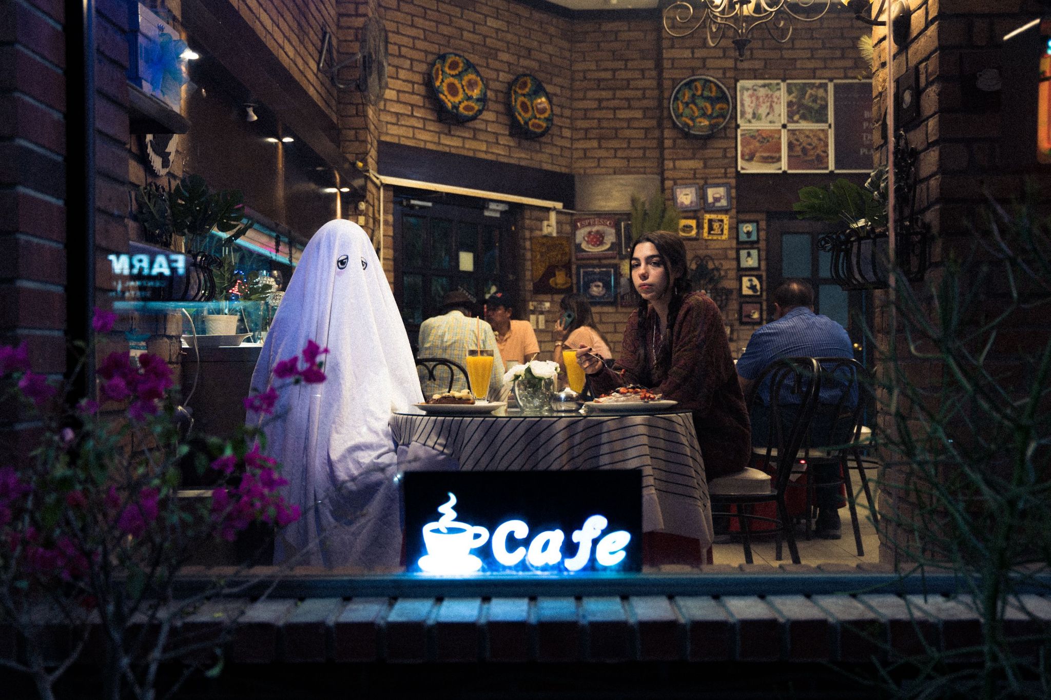 “Recuerdos que Torturan”, el nuevo sencillo de Ivana