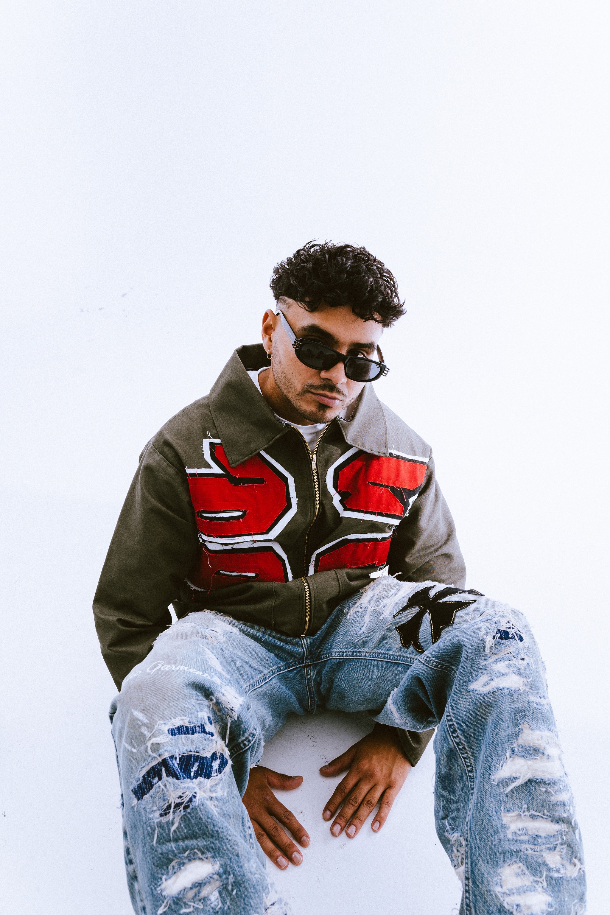 Álvaro Díaz nominado por primera vez en los MTV MIAW en la categoría Himno Viral con «Problemón» junto a Rauw Alejandro