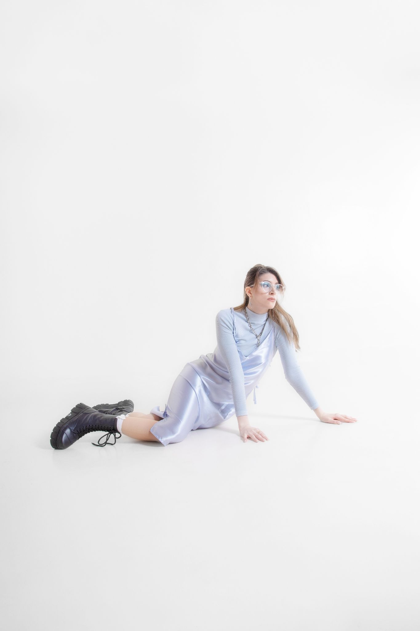 Desde Buenos Aires, Lirio presenta “Ultimate Waifu”, su nuevo sencillo