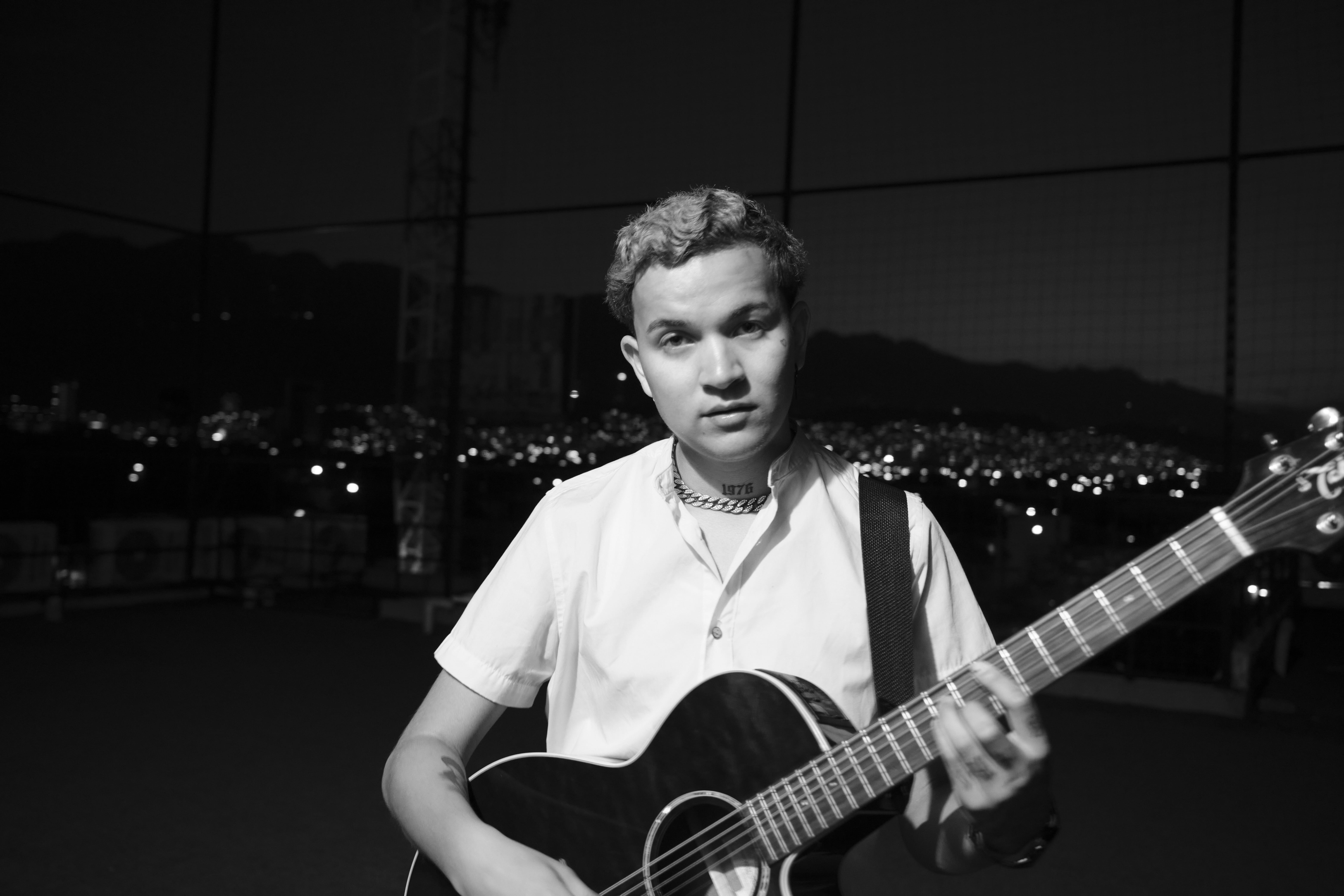 Luis Cuadras presenta su álbum debut “El Morrillo”