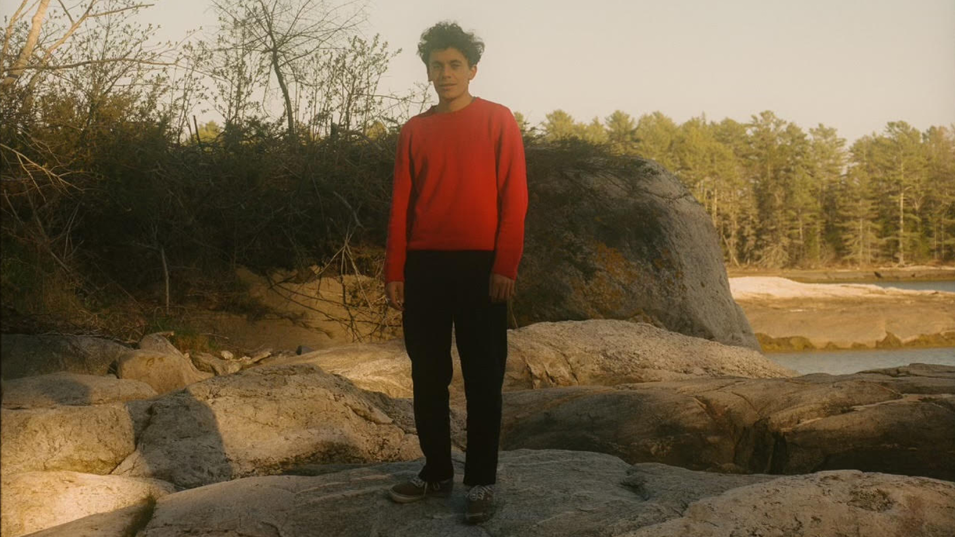 WINDSER COMPARTE SU NUEVO SENCILLO “CAPSIZE” PREVIO A SU PRESENTACIÓN CON MACKLEMORE EL 15 DE SEPTIEMBRE EN EL ESTADIO BANK OF CALIFORNIA EN LOS ÁNGELES