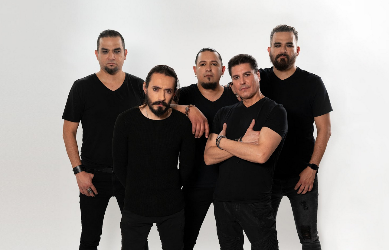 ASTRA OBSCURA Y SU SONIDO ECLÉCTICO NOS LLEVA A OTRO MUNDO CON <strong>“BAJO SU LUNA”</strong> Y <strong>“YA NO ESTÁS”</strong>