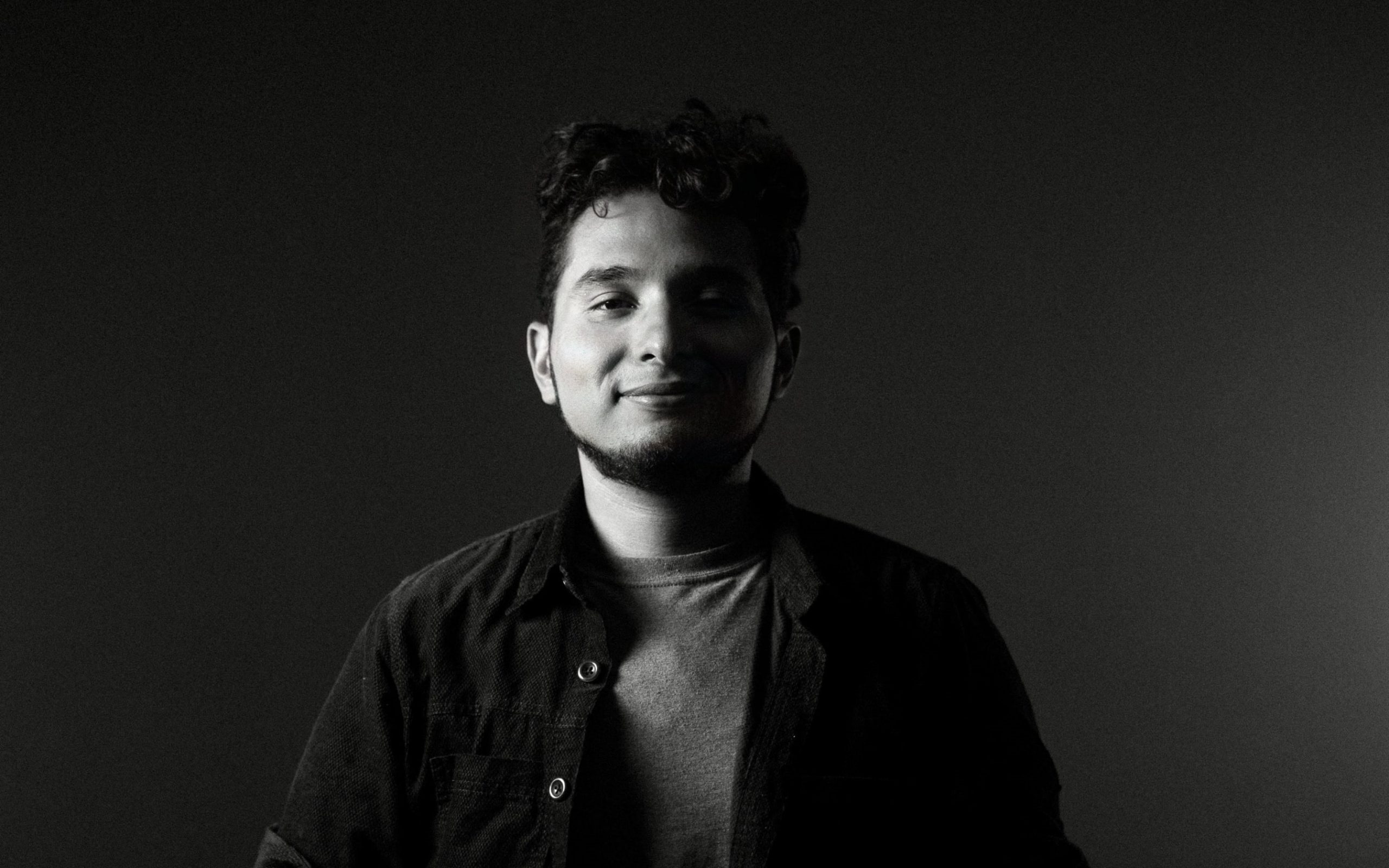 Roger Rojo presenta Ingenuo: Indie pop pasional