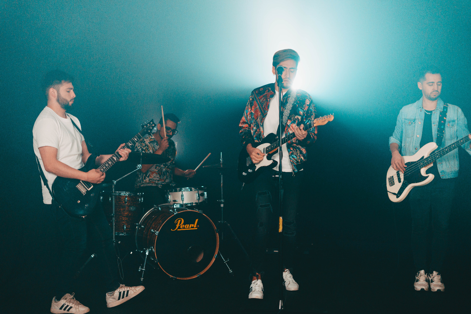 No te pierdas “Whiskey” el  nuevo sencillo de El Último Viaje