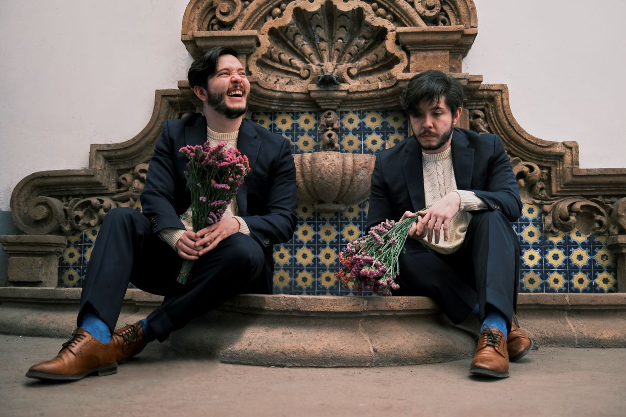 BAM BAM ATOM: conoce su antología “spanglish” sobre relaciones complicadas en su EP debut | Entrevista