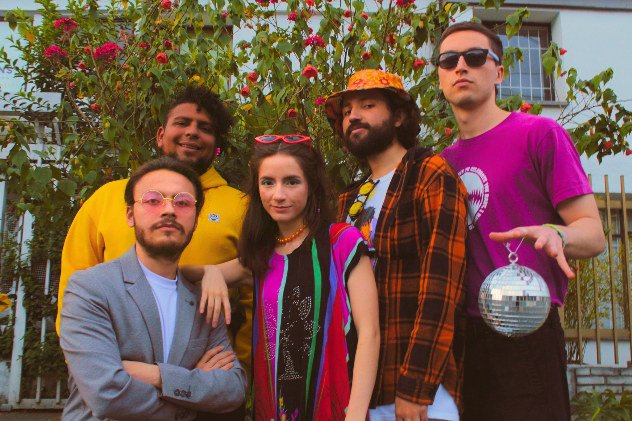 DeGlorian estrena su EP ‘El placer de lo oculto’