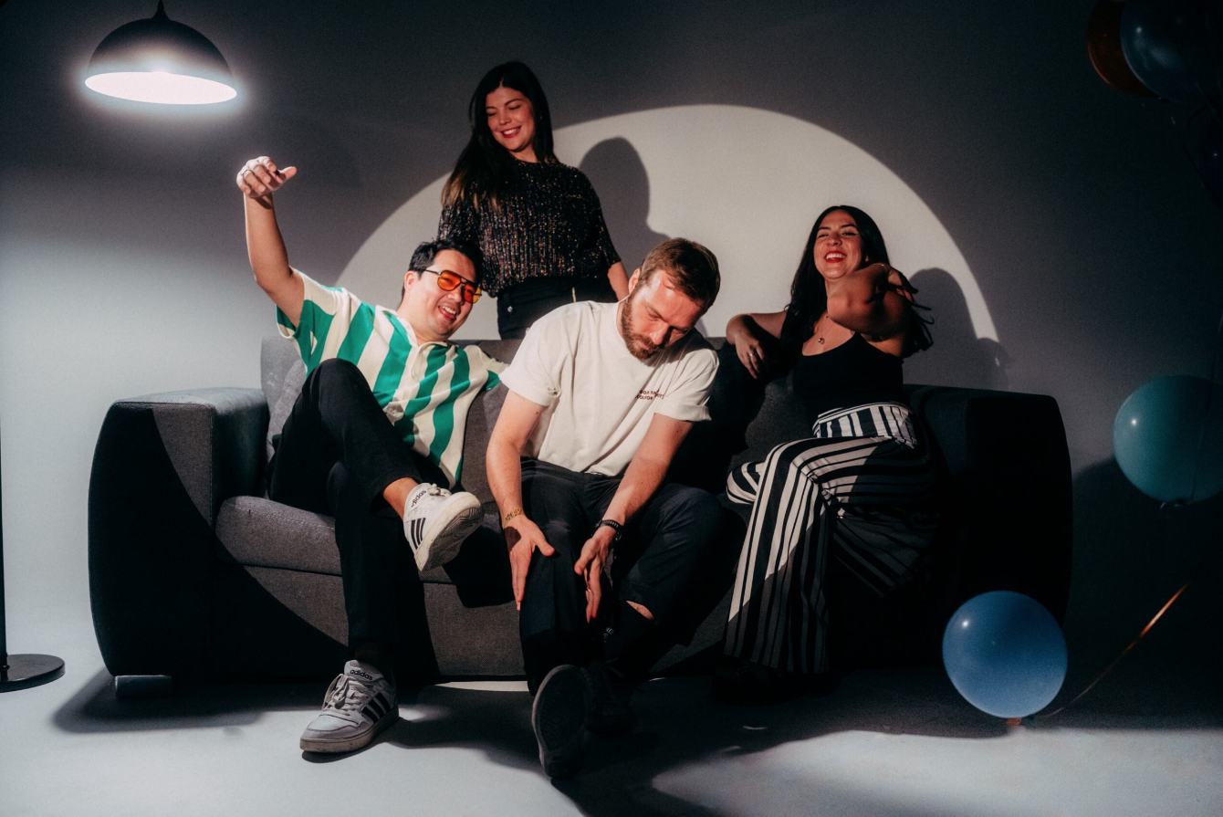 “Not Expected”de YOGA BEAR: la soledad en medio de la fiesta | ENTREVISTA