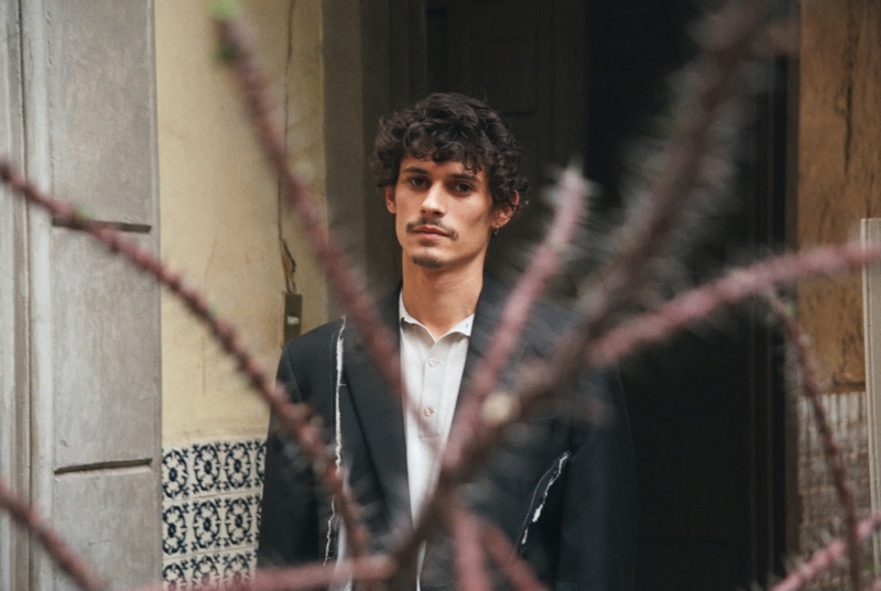 <strong>De la Improvisación a la Grabación: El surgimiento de “Pain”</strong>