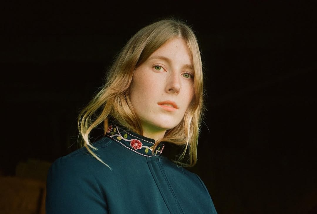 Georgia Harmer presenta «Eye of the Storm»