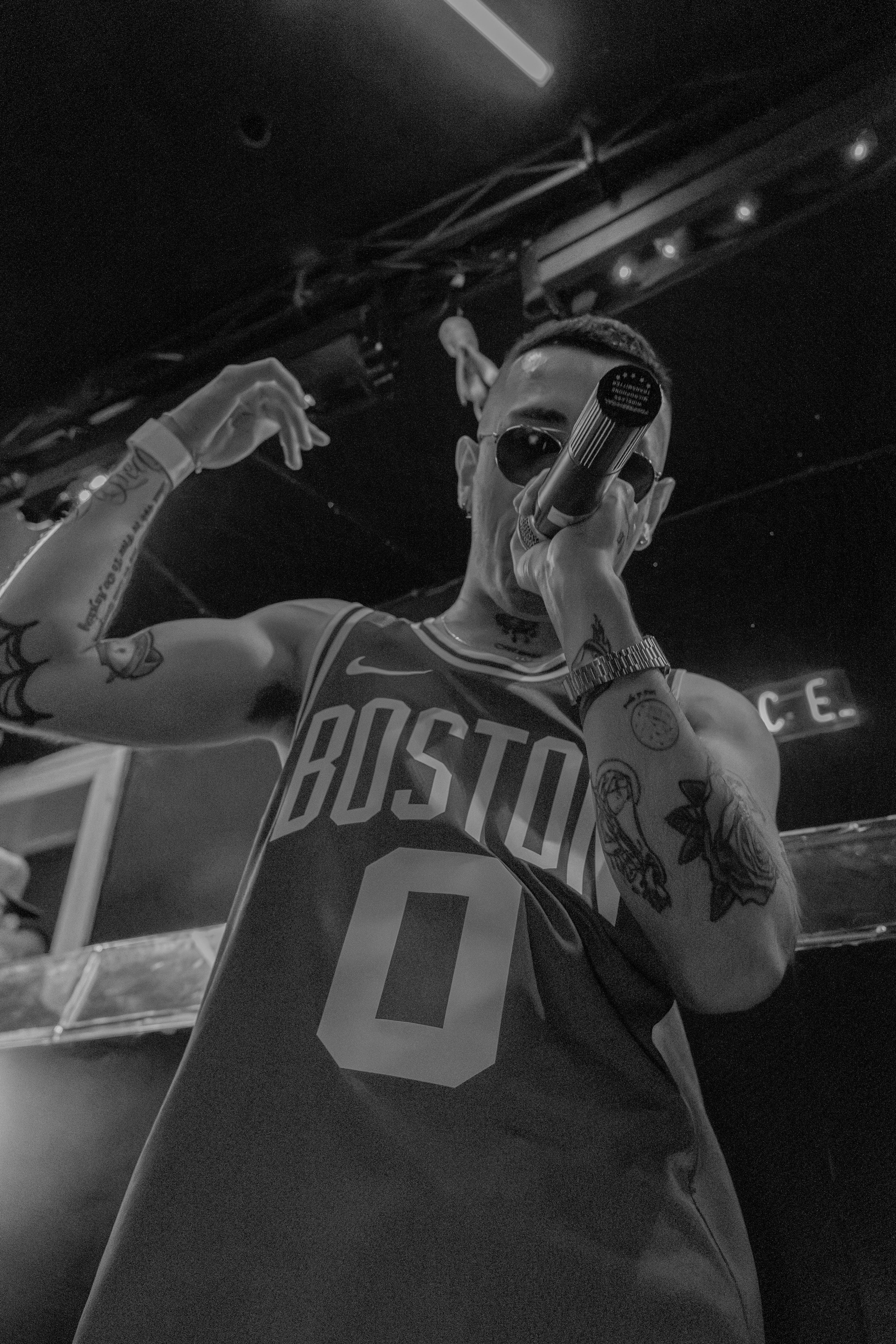 <a href="https://open.spotify.com/artist/2Ic4jantRnwuu4fD3KBW6z?si=j4QIvnP2SYeDx45TrMjeIQ" target="_blank" rel="noreferrer noopener"><strong>DASKI</strong></a><strong> NOS DICE QUE </strong><a href="https://open.spotify.com/album/4ZKaYr71l8WQVP99tkuOZM?si=bIkCHk9VScS9fny8cpvn5g" target="_blank" rel="noreferrer noopener"><strong>«LOS BANDIDOS NO LLORAN»</strong></a><strong> EN SU NUEVO TEMA</strong>