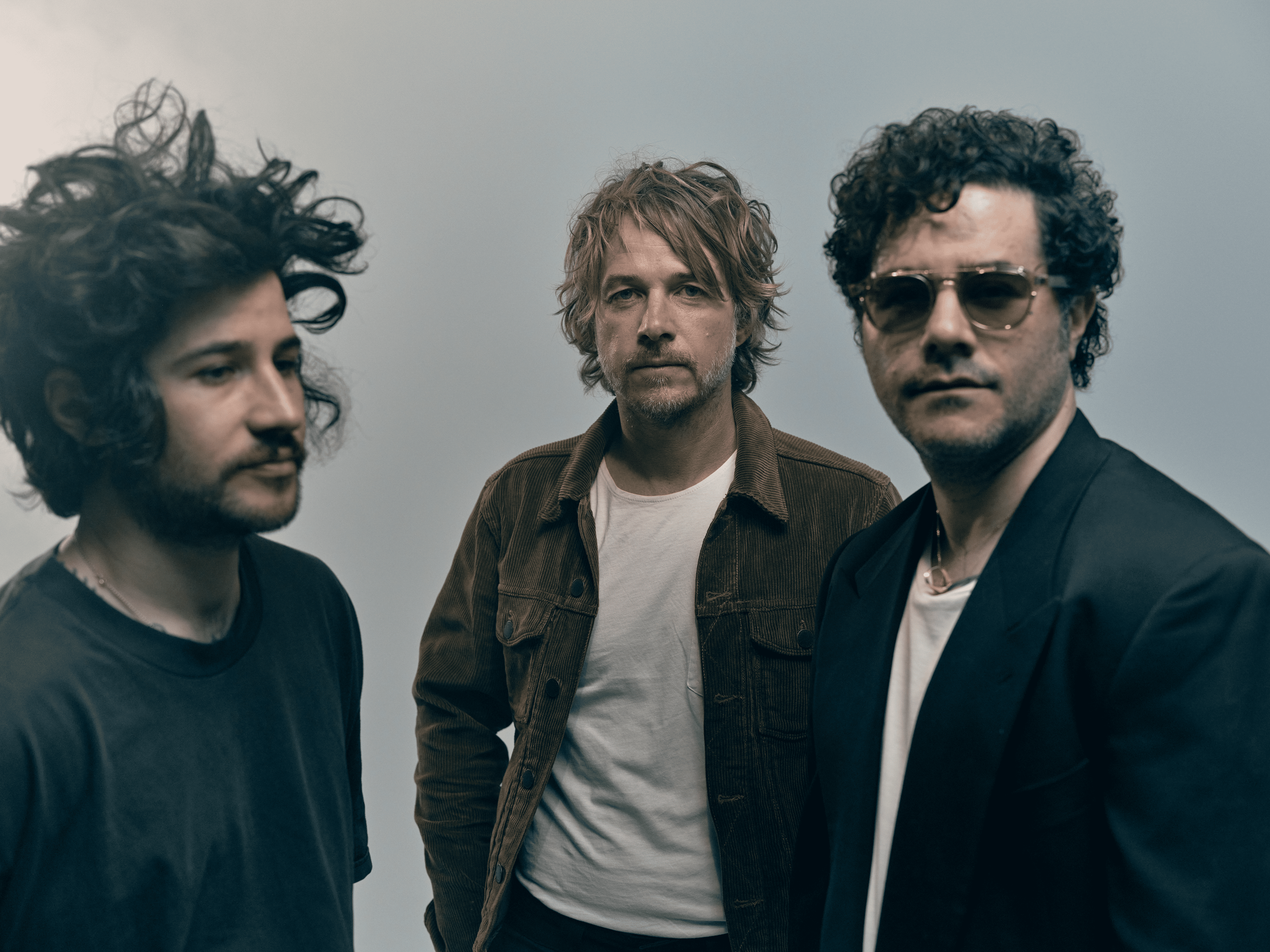 Rey Pila lanza la edición deluxe de <em>ESTAN STRANGE I</em>: más beats, más crítica y más oscuridad bailable