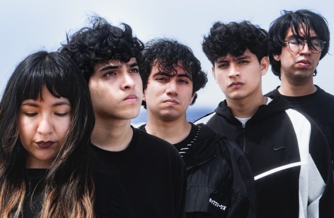 Kafuka convierte la ruptura sentimental en materia para su primer álbum de estudio «Intima Intimus»