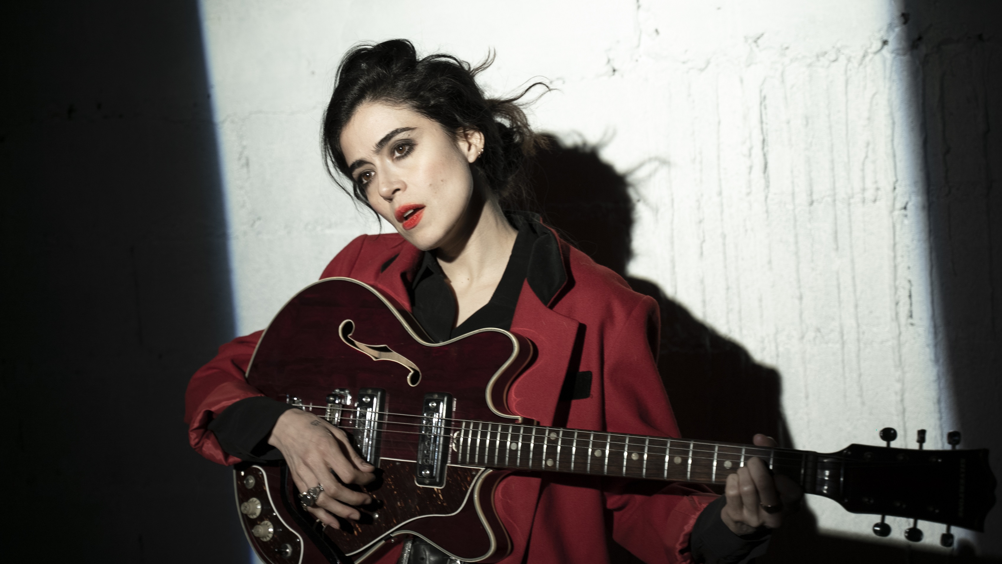 Marion Raw presenta «UNFUCKABLE»