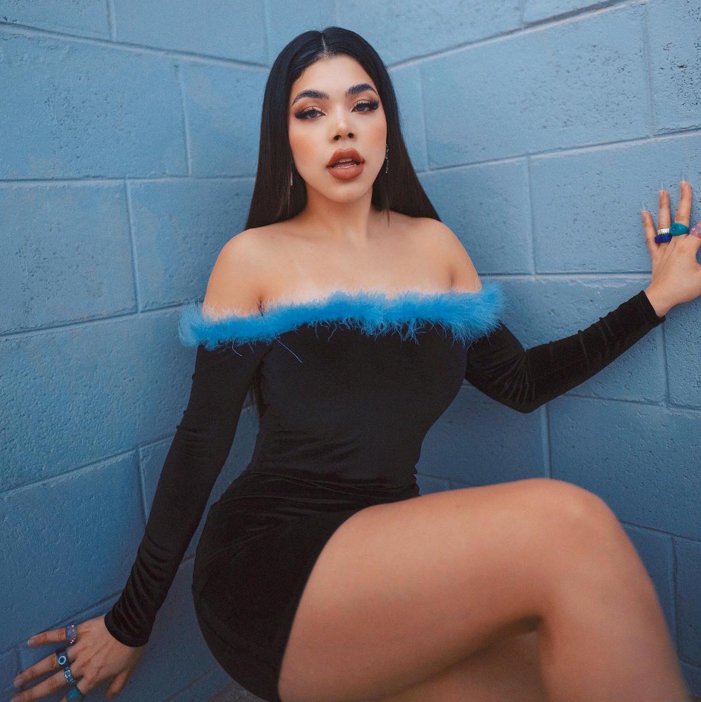 Kenia Os anuncia gira en México