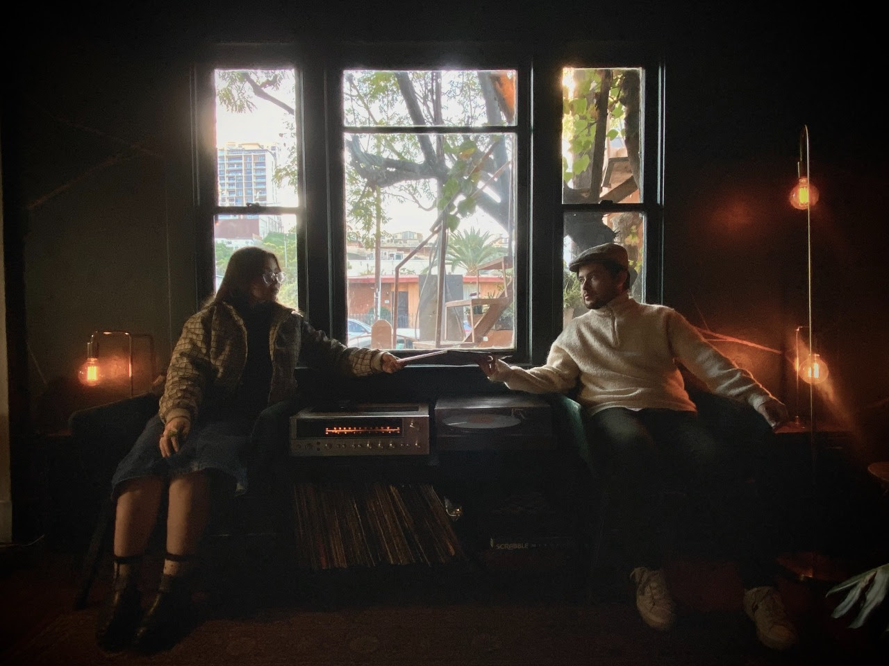 Maiv nos presenta «Telescopio», canción que refleja bastantes emociones