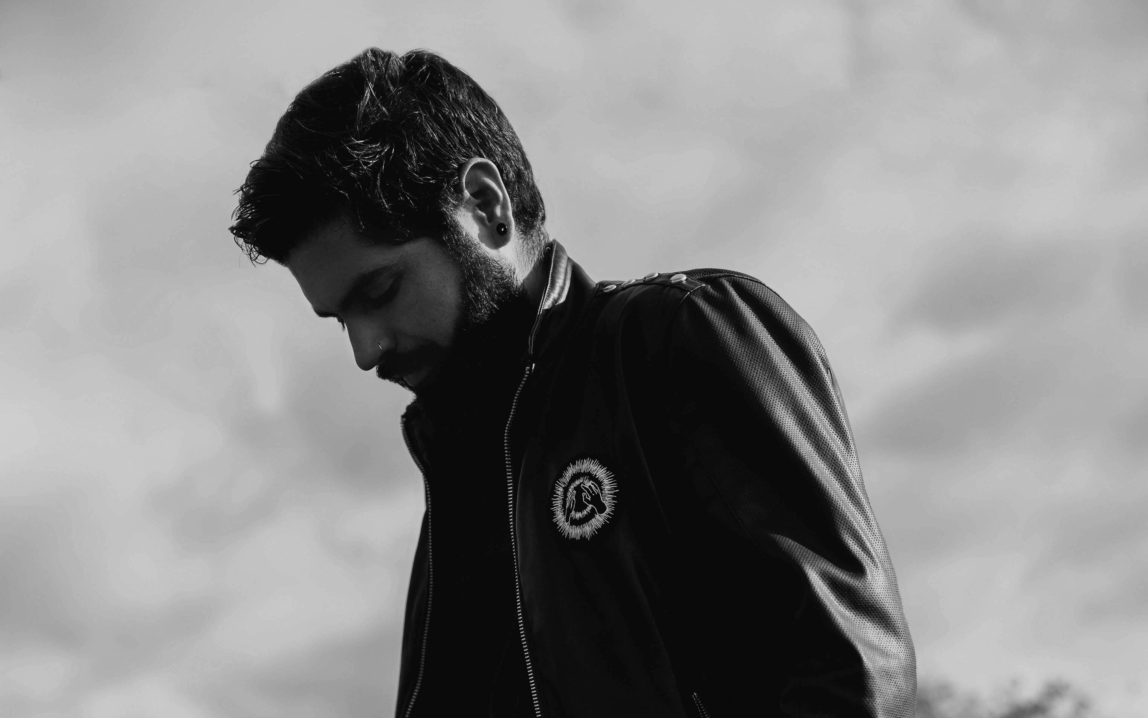 A.V.E. lanza EP Entre Buitres: un viaje a la fantasía e incomprensión