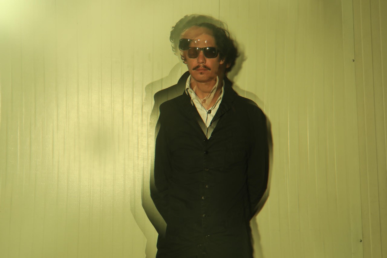 Sergio Acosta y Andrés Sánchez (Zoé) colaboran con Denisse Gutiérrez (Hello Seahorse!) en la canción “Por Dentro y Por Fuera”