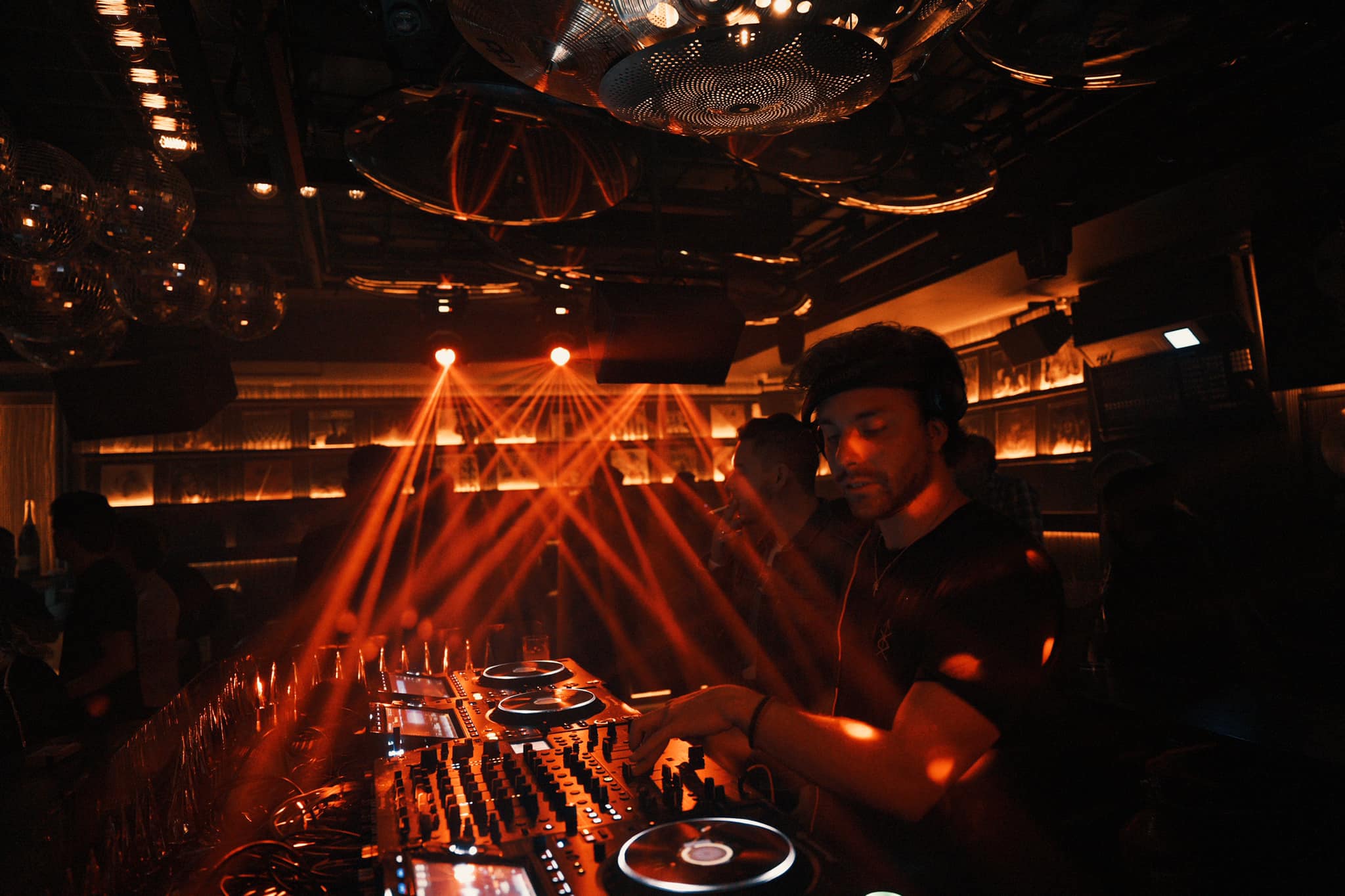 Manlo prepara un show especial para cerrar escenario en el Festival EDC