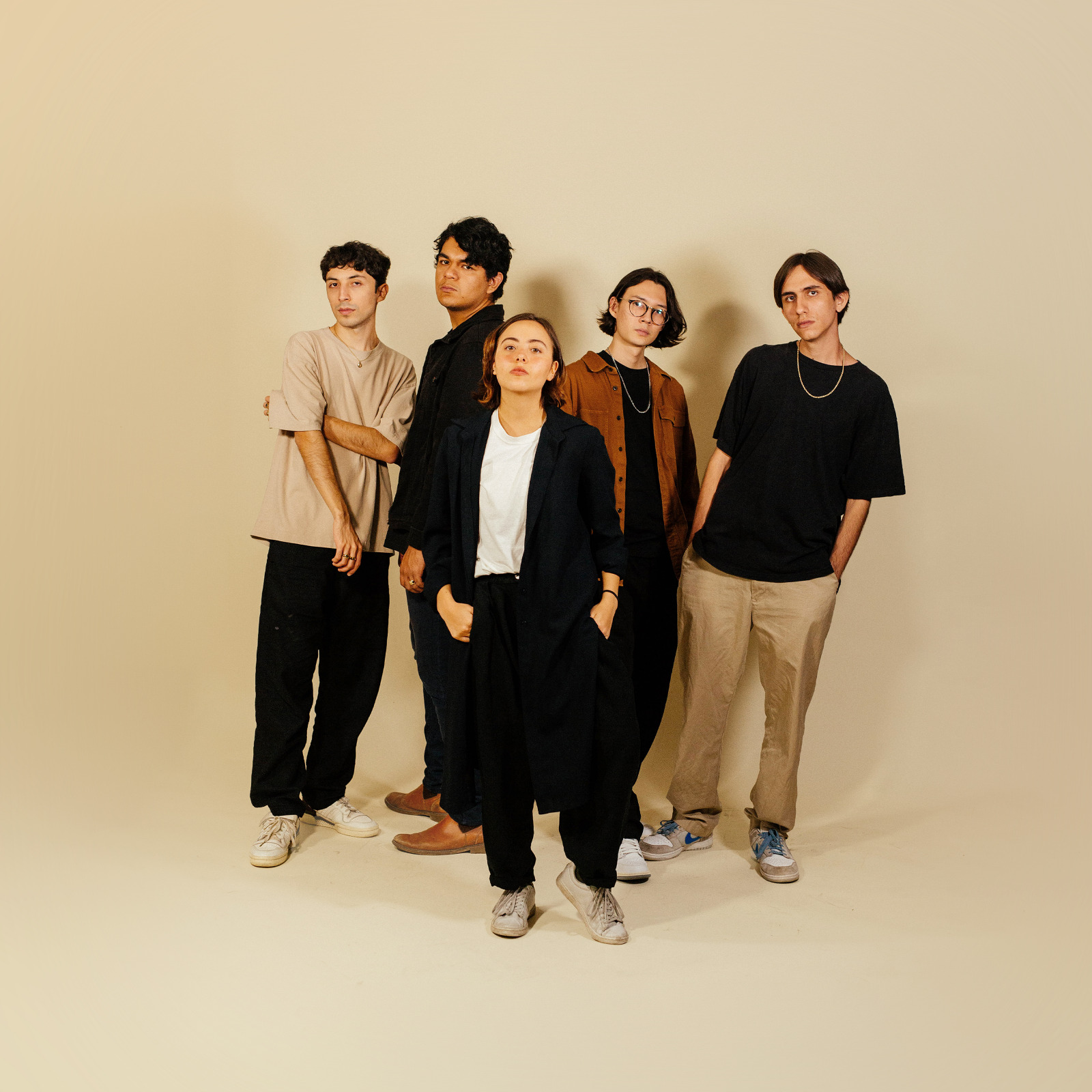 CANNYON estrena «soleil», una historia de amor en french pop 🌹