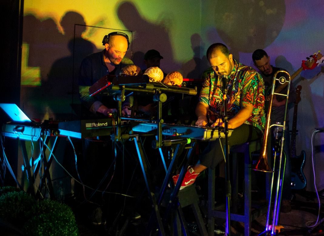 Escucha lo nuevo de The Excavators (ft El Combo Brujo) desde Costa Rica