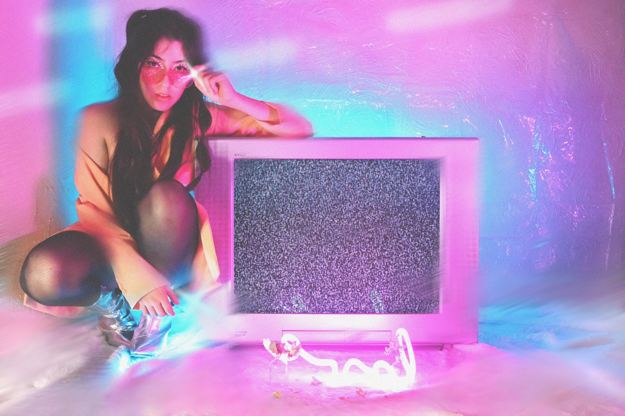 LIZI LAY se despide de una relación con su nuevo single ¨DE MÍ TE QUEDARÁS¨