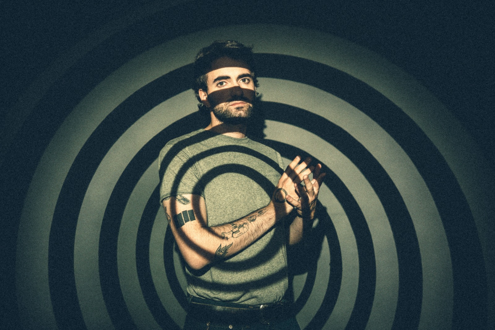 SAN TIRADO reflexiona sobre las relaciones, en su nuevo single ¨SOY TU YO¨