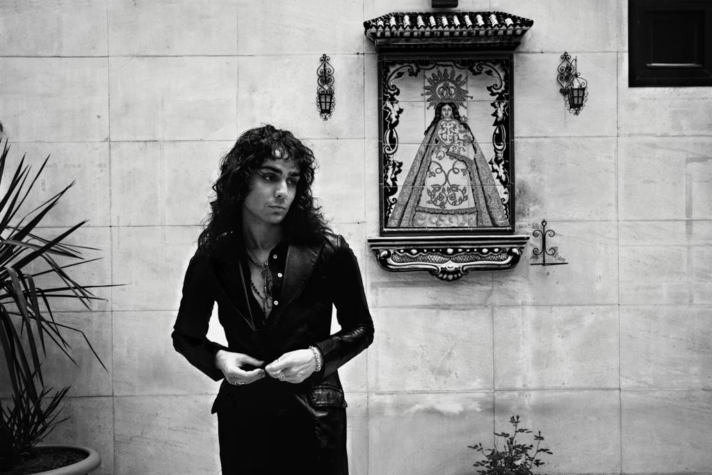 NUEVE DESCONOCIDOS, lanza su sencillo ¨HUMO NEGRO¨