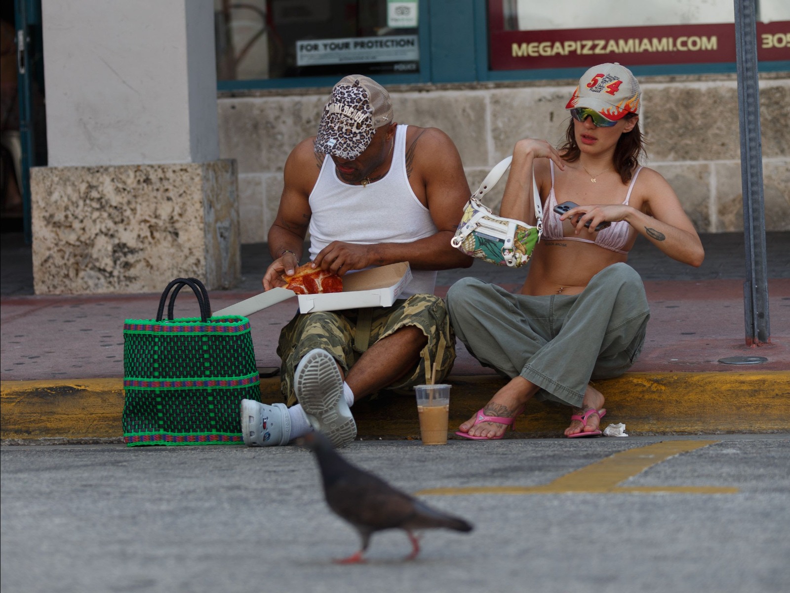 <strong>SoFTT presenta su nuevo sencillo «Besos en el Club» un cuento de hadas a través de la música</strong>