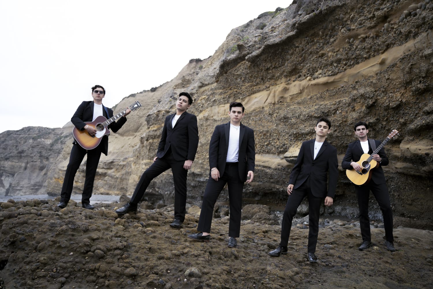 Escucha «Experiencias» el nuevo sencillo pop sierreño de los tijuanenses Quinto Traste