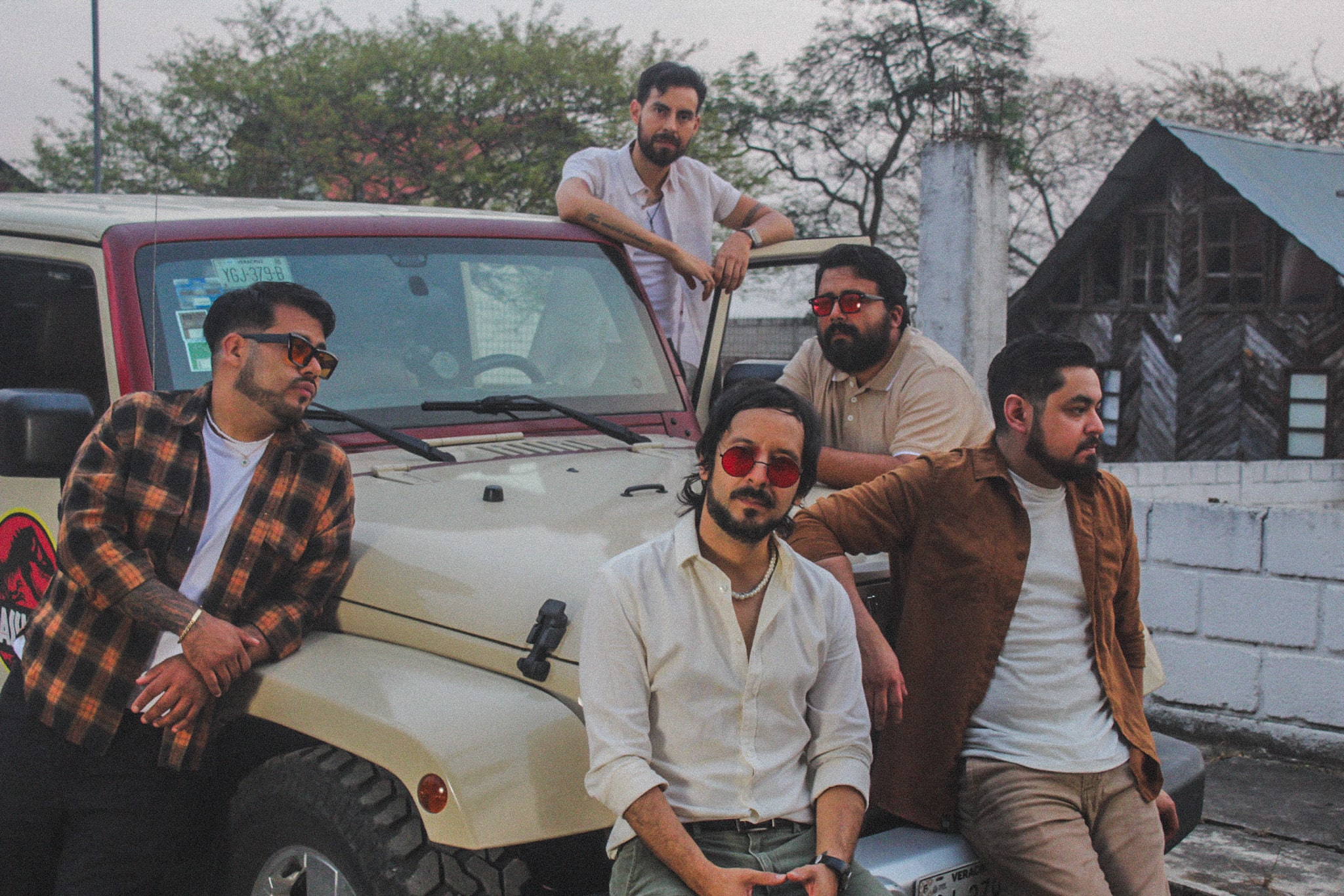 “La Cumbre”: Ponik estrena nuevo sencillo