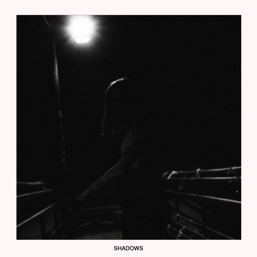 CONOCE «SHADOWS»: LO ÚLTIMO DE MICHAEL FORTVNE.