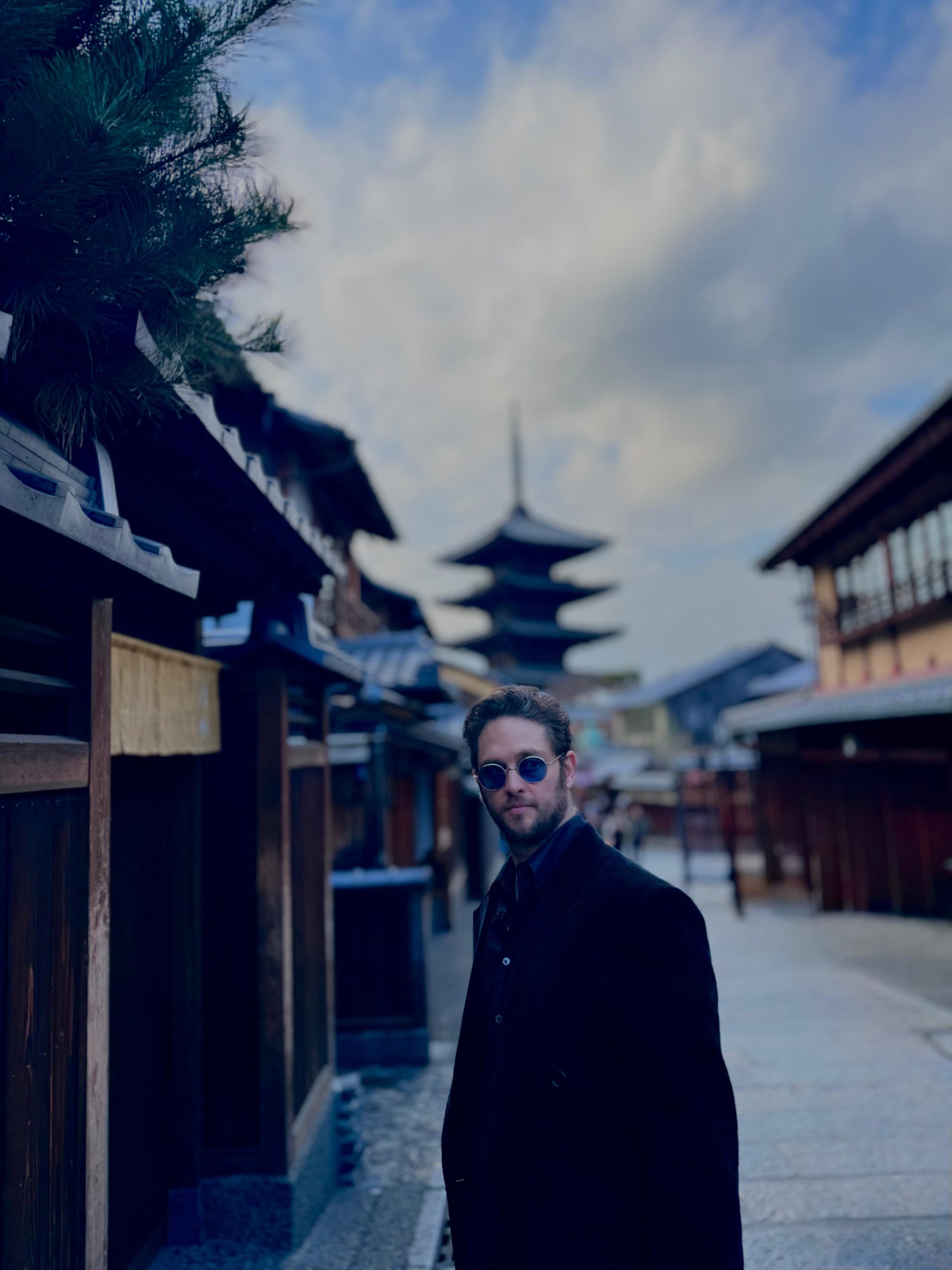 <em>Christopher Uckermann se reinventa desde adentro con “Perdido en los Graves”</em>