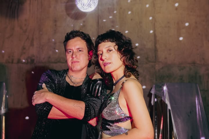 Valsian nos cuenta qué sigue después de «Amante del Show» | Entrevista