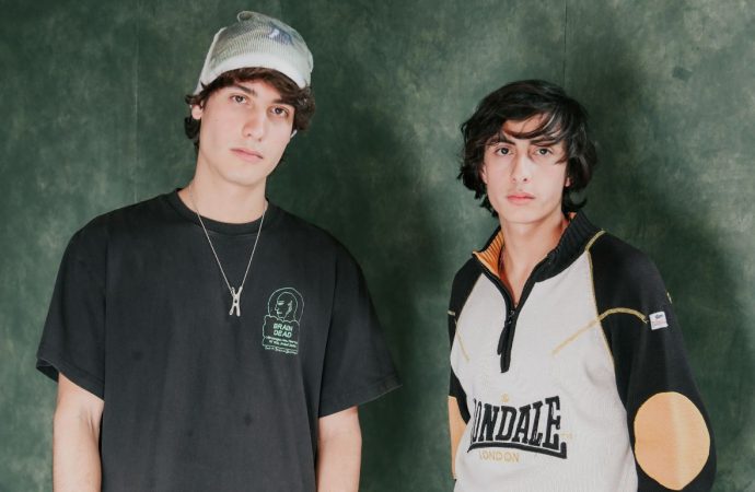GRLS anuncia su nuevo EP: Pink Lemonade, disponible el 5 de agosto
