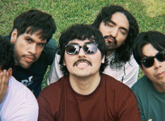Parker Willis encuentra belleza en las heridas del crecimiento con su segundo álbum “Bloom”